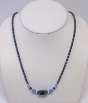 Hemitate Twist Necklace - Lively Accents