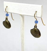 Load image into Gallery viewer, Clam Shell Earrings - Lively Accents