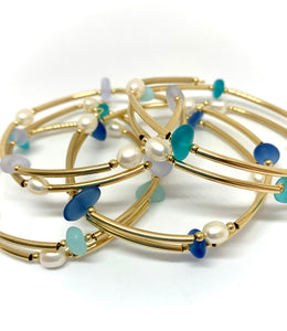 14k Gold Filled Tube and Frosted Glass Memory Wire Bracelet - Lively Accents