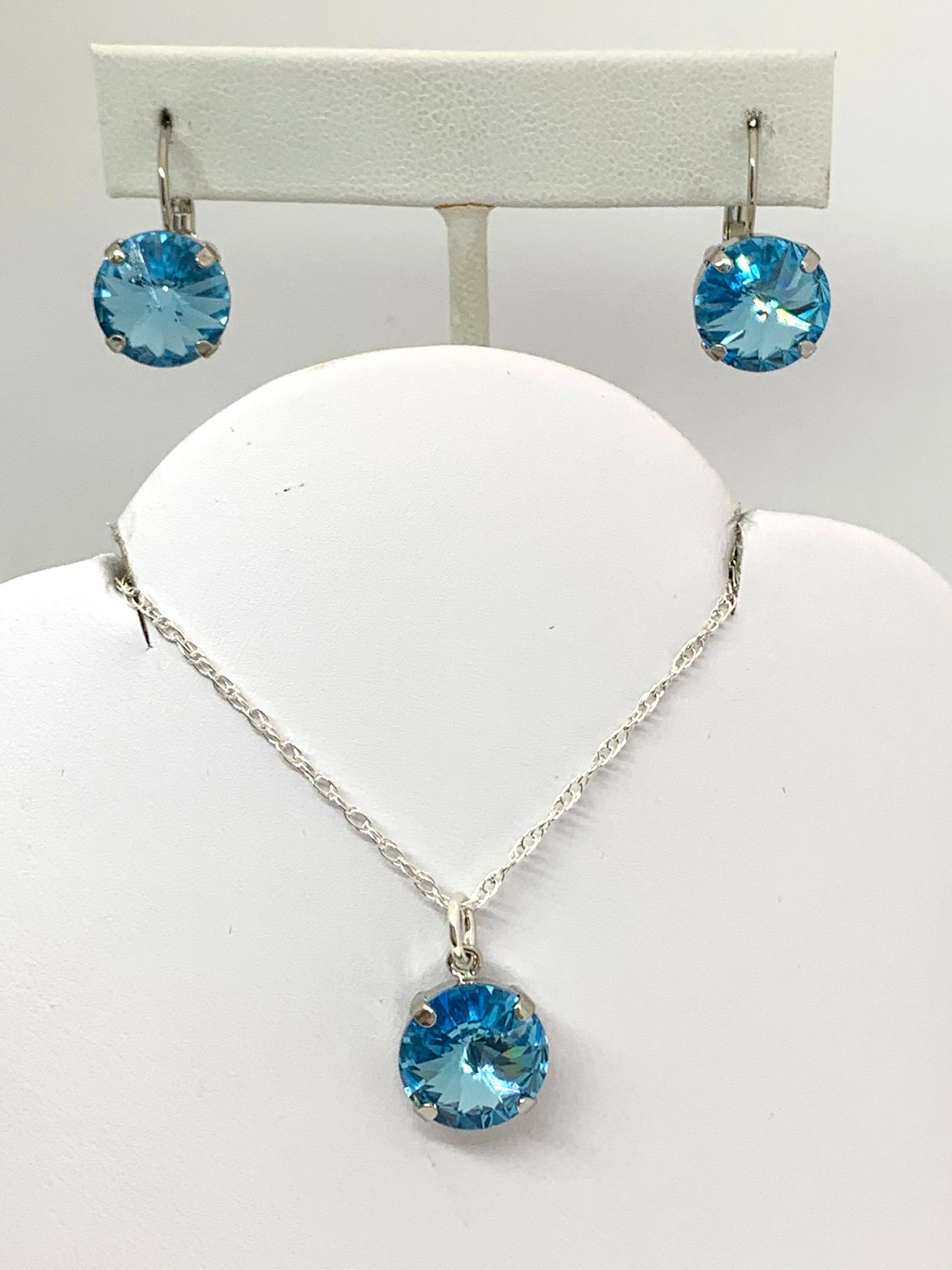 Hydrangea Flowers - Deity Necklace and Earrings Set - Teal With Silver -  Radhika Store