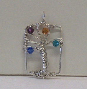 Mother's / Family Tree Pendant - Lively Accents