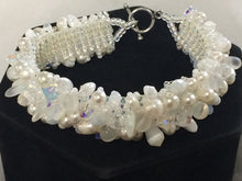 Load image into Gallery viewer, White Elegance - Lively Accents